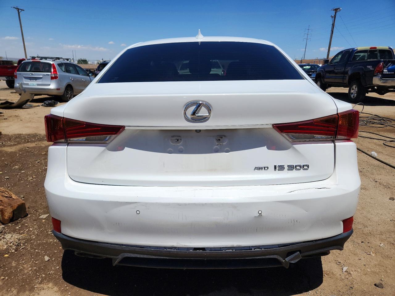 2020 LEXUS IS 300