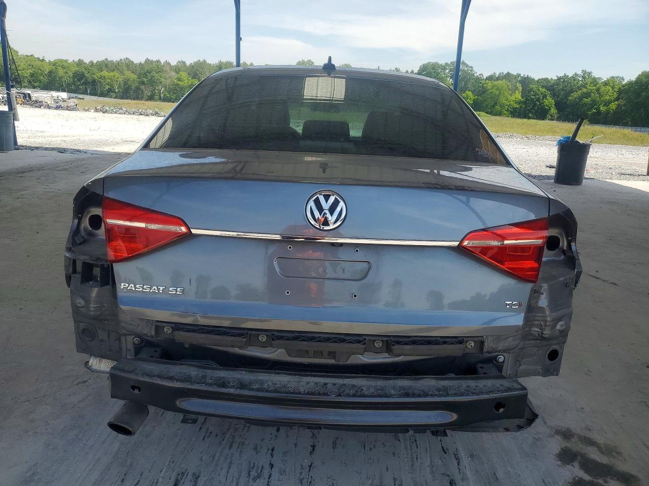 2016 VOLKSWAGEN Passat