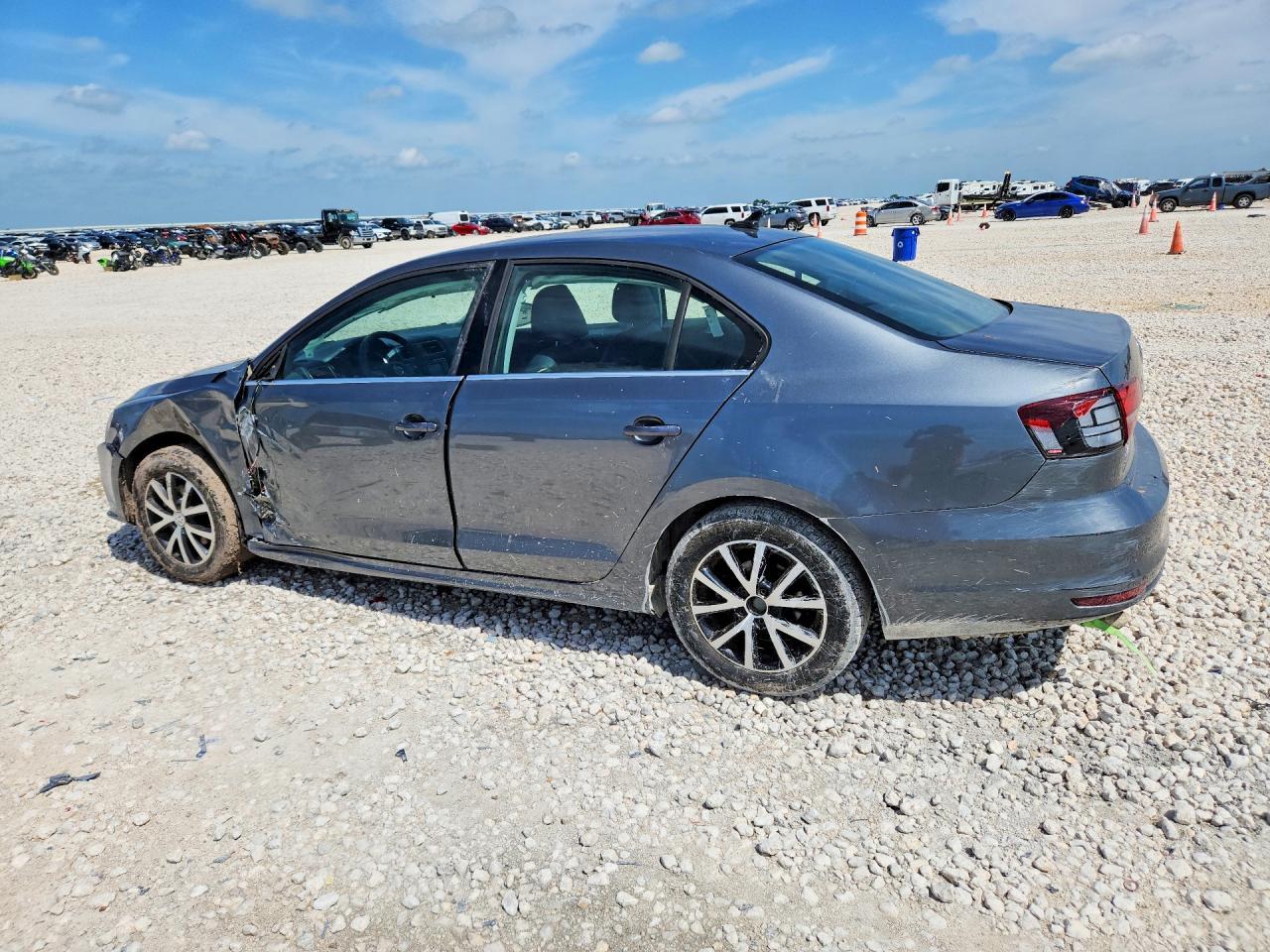 2018 VOLKSWAGEN JETTA