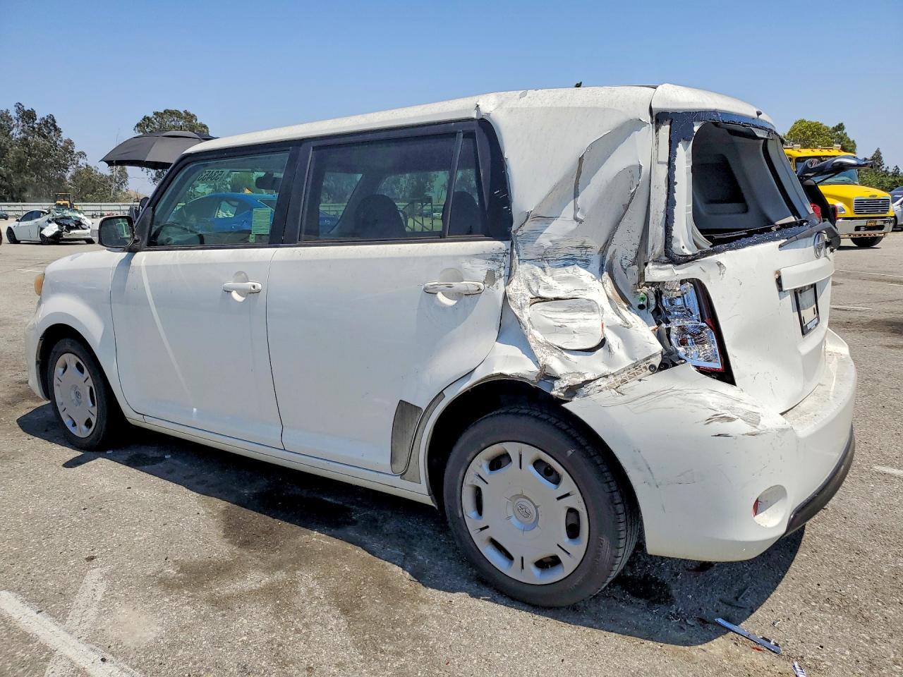 2013 SCION xB