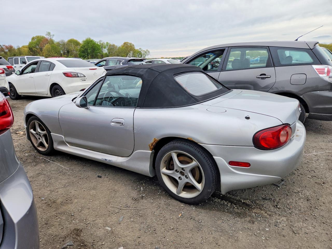 2003 MAZDA MX-5 Miata