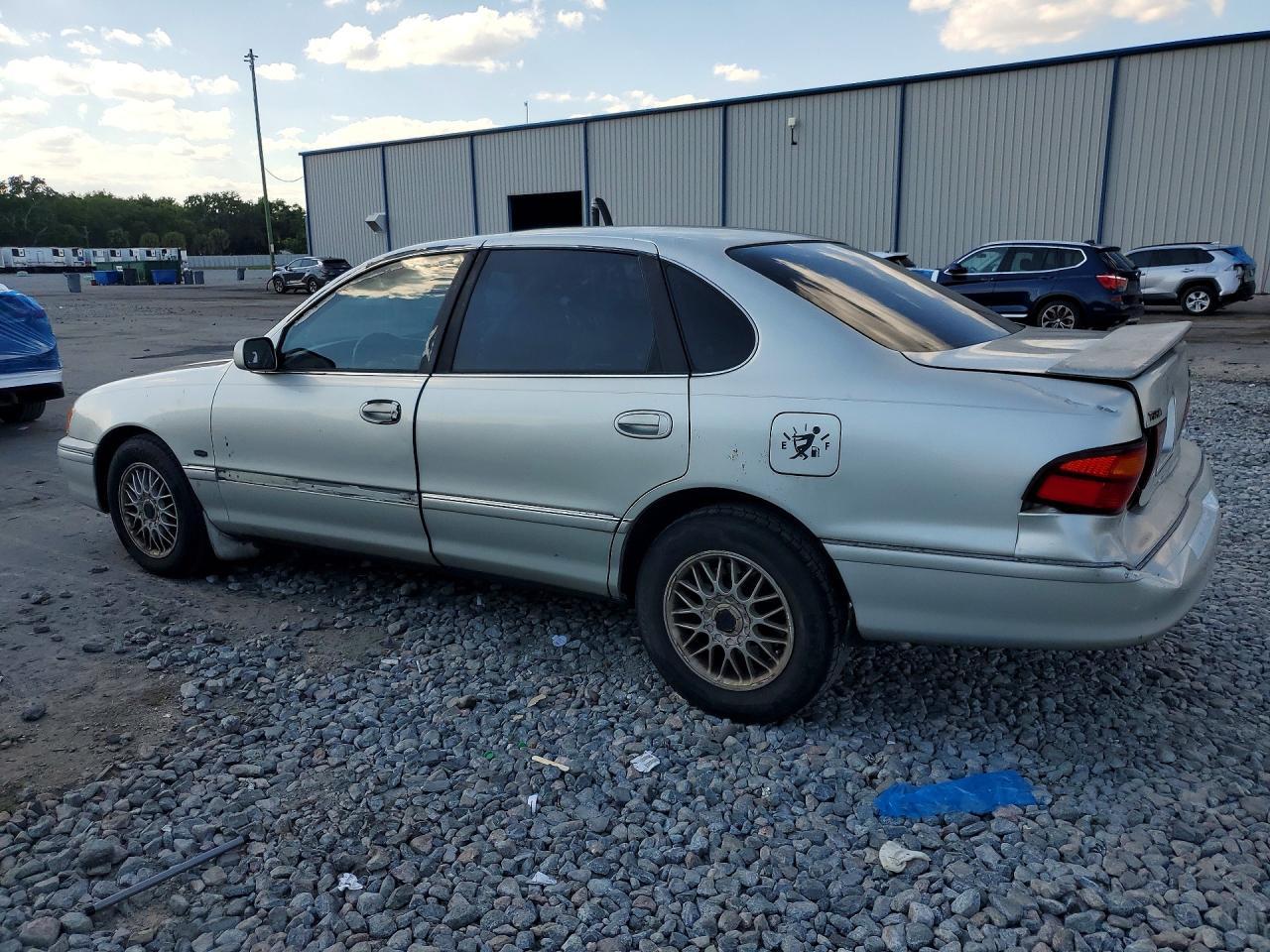 1999 TOYOTA Avalon