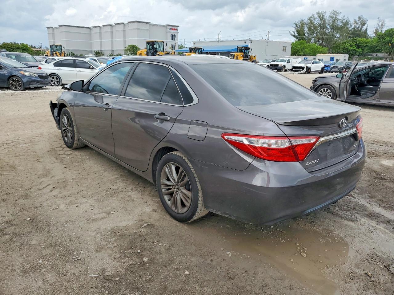 2016 TOYOTA CAMRY