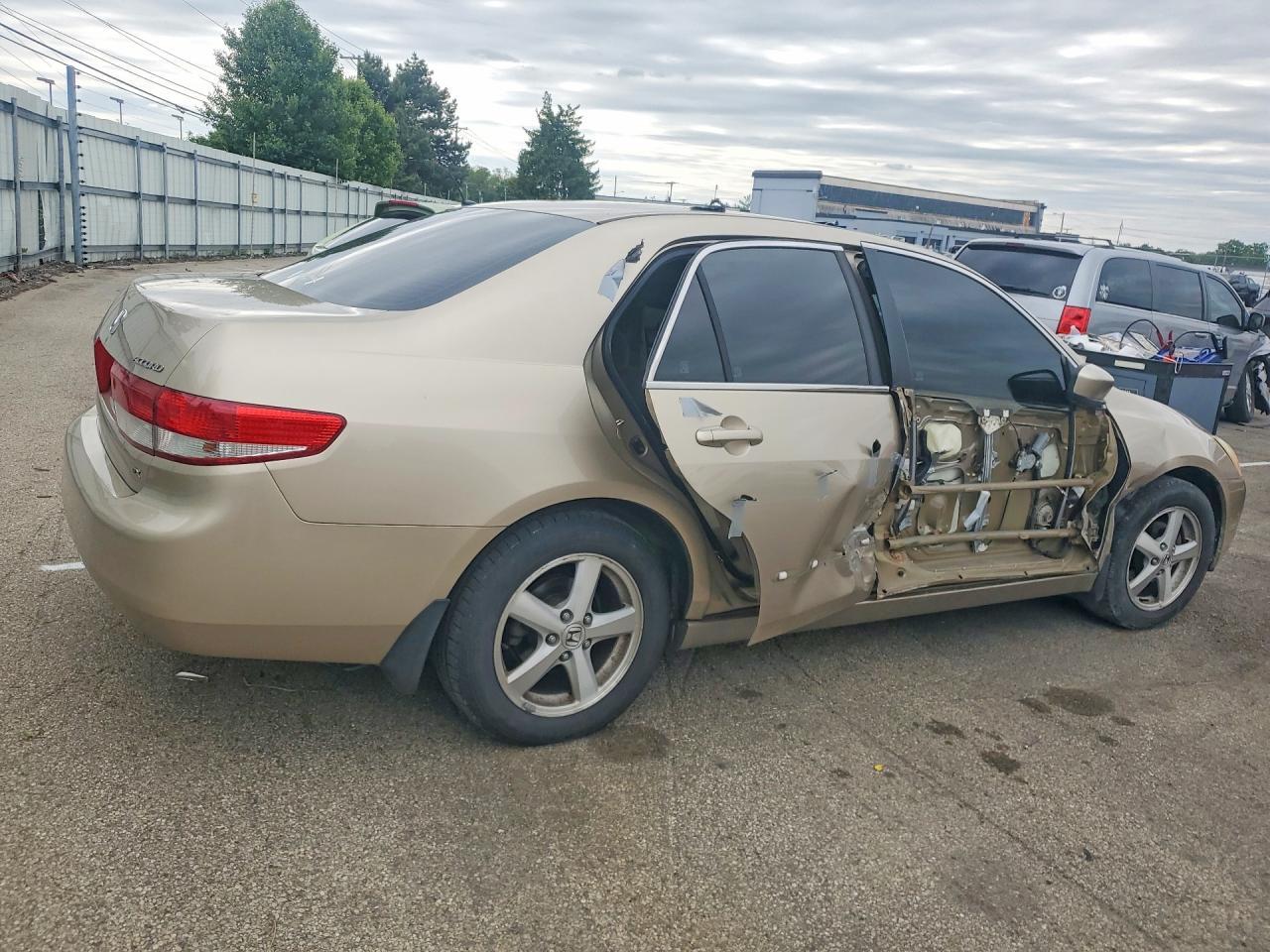 2004 HONDA ACCORD