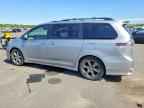 2011 TOYOTA SIENNA