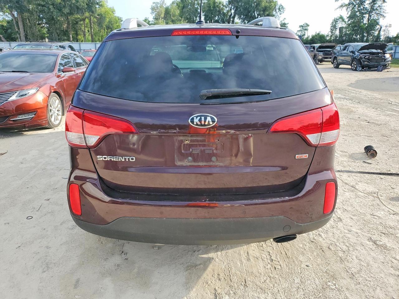 2015 KIA SORENTO
