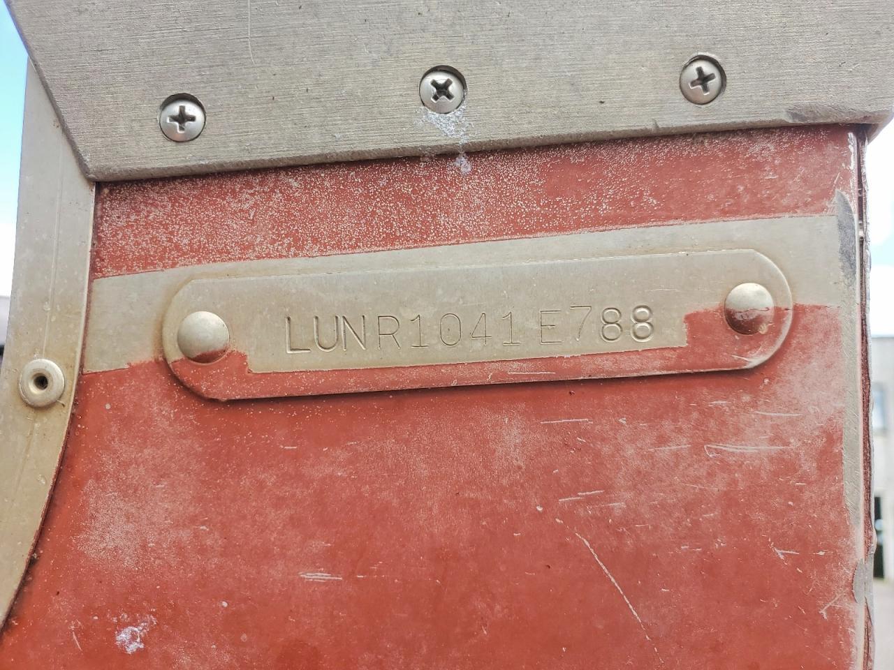 1988 LUND Boat