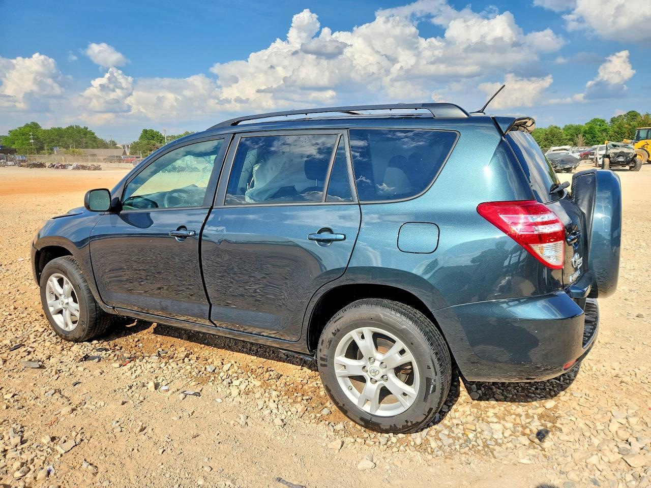 2011 TOYOTA RAV4