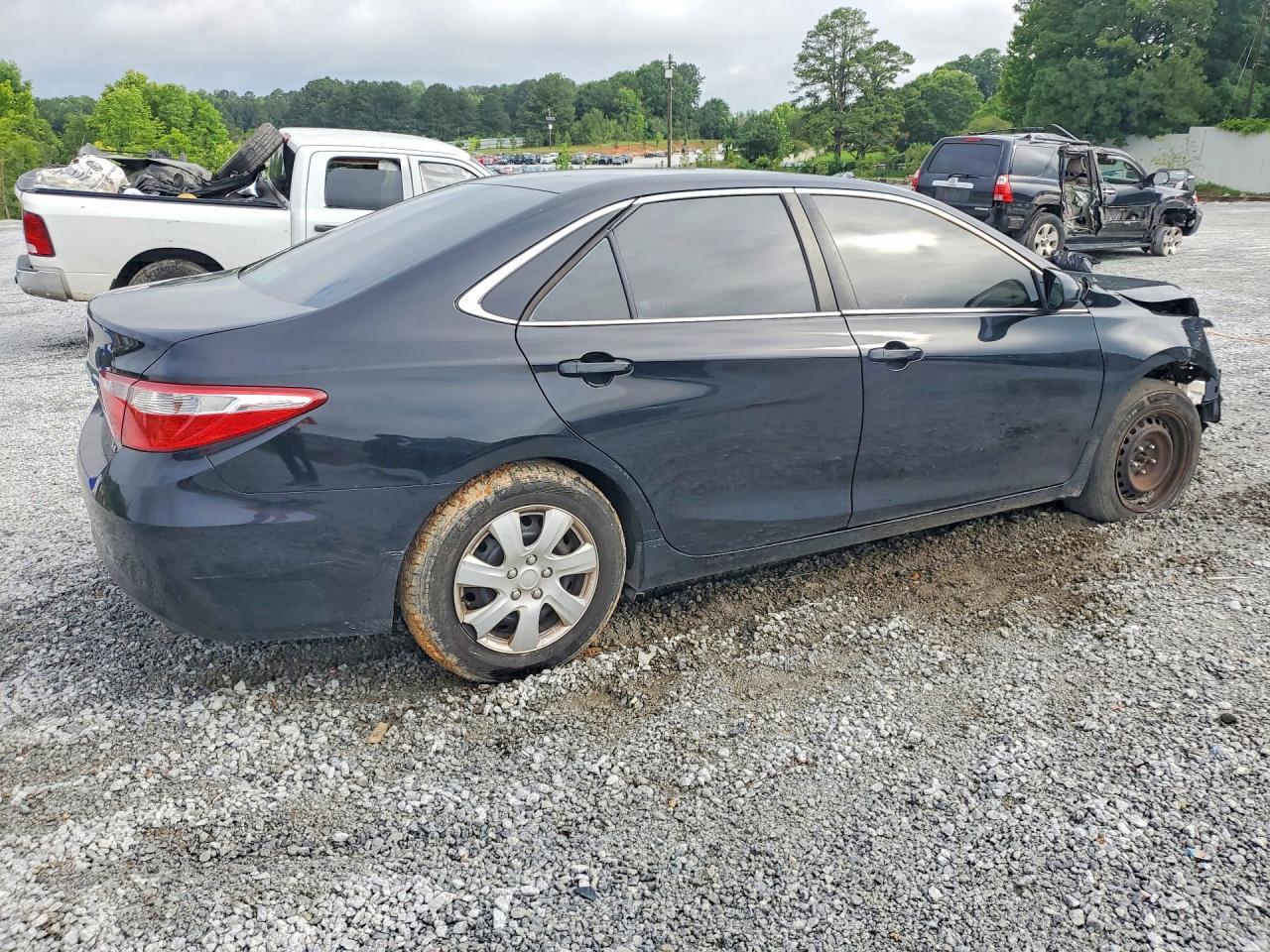 2017 TOYOTA CAMRY