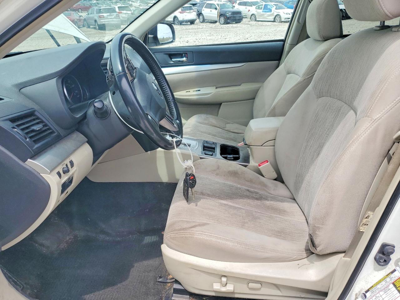 2013 SUBARU Outback