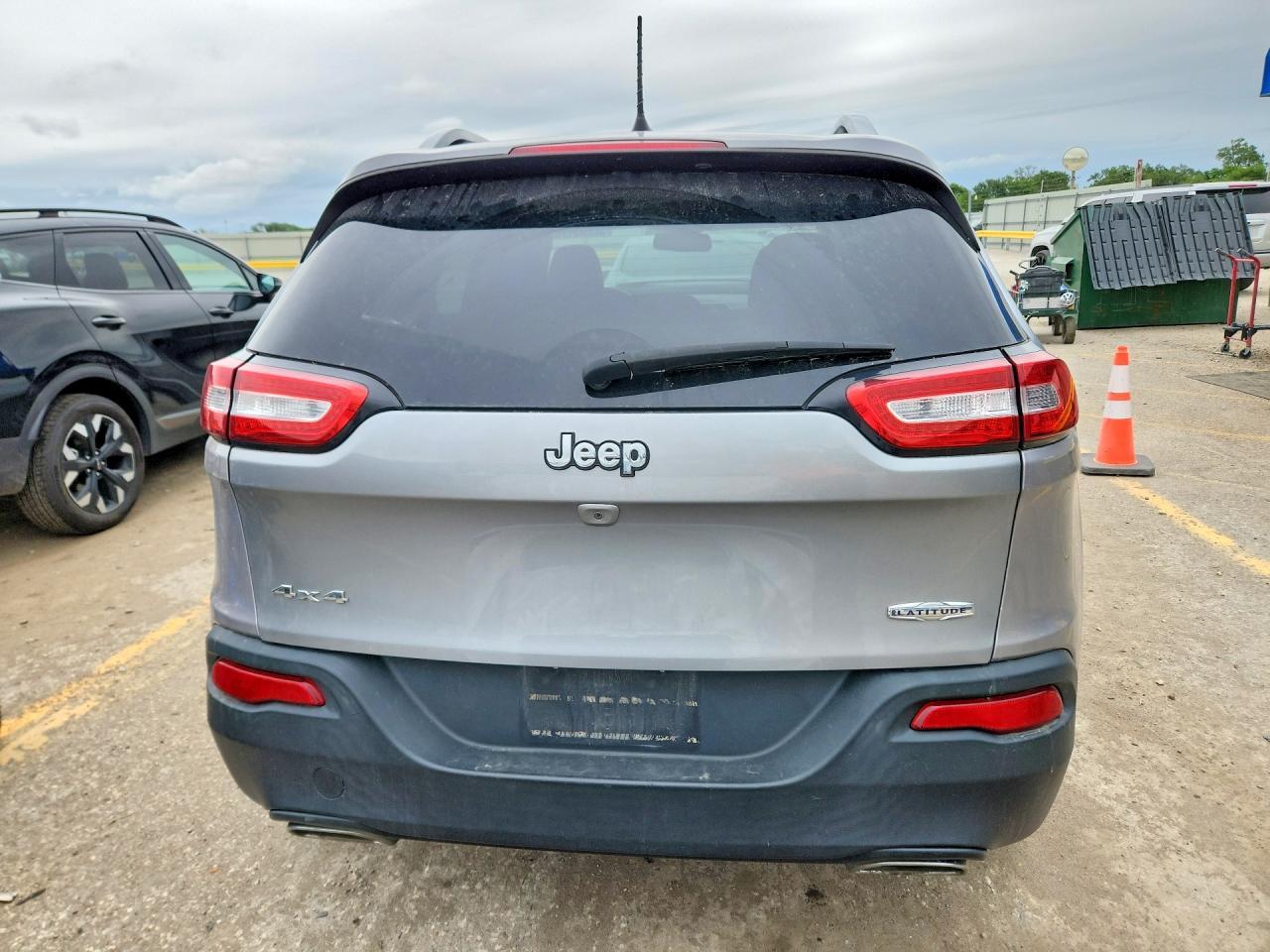 2016 JEEP CHEROKEE