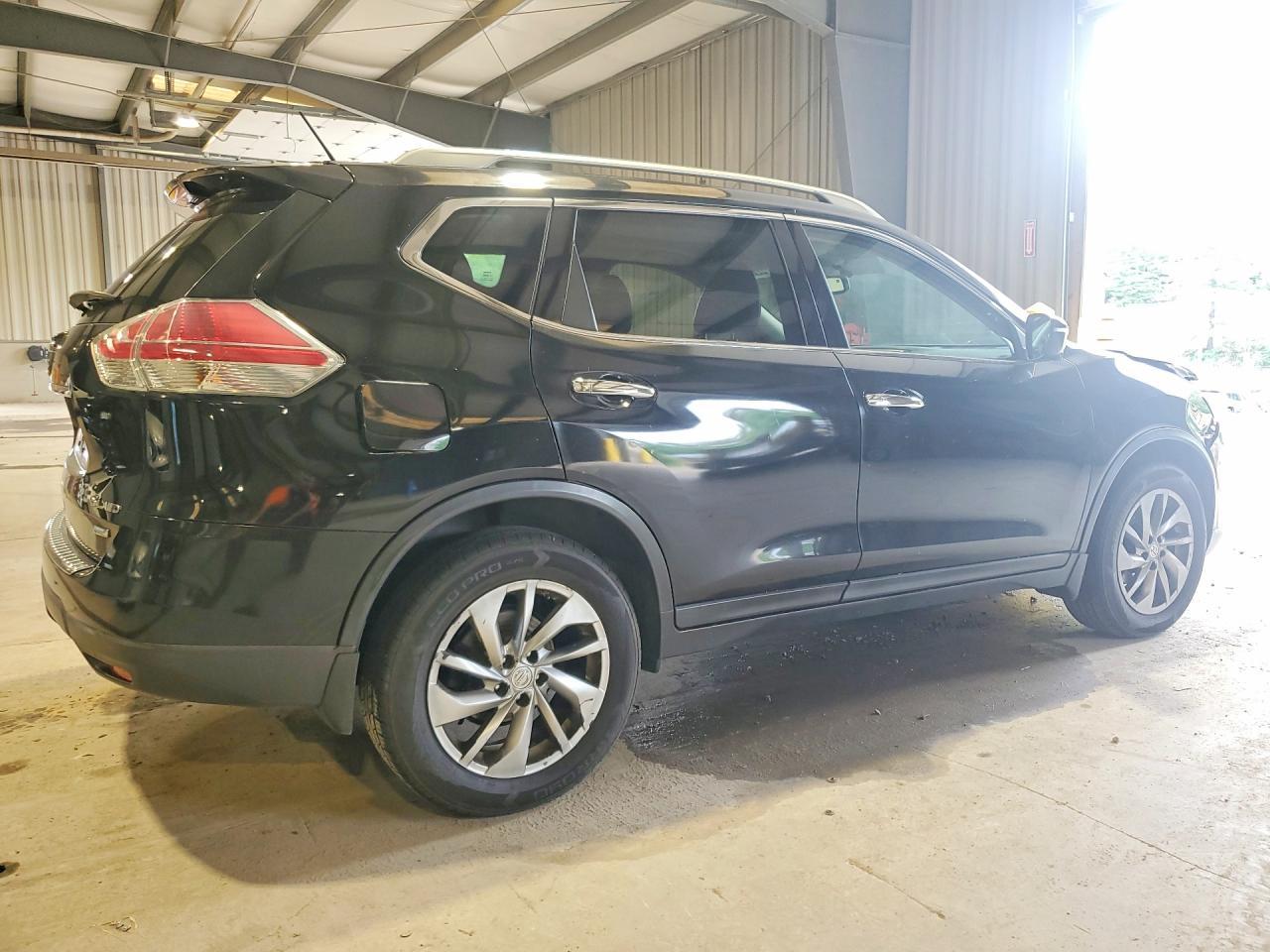 2014 NISSAN ROGUE