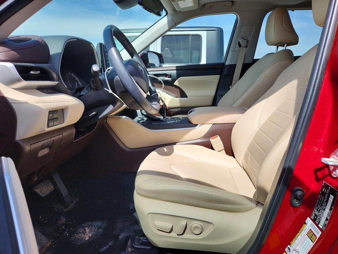 2022 TOYOTA HIGHLANDER