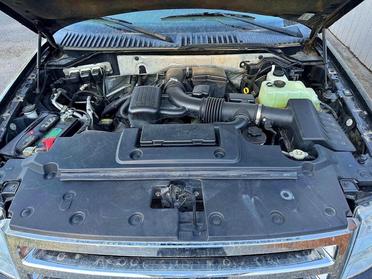 2010 FORD Expedition