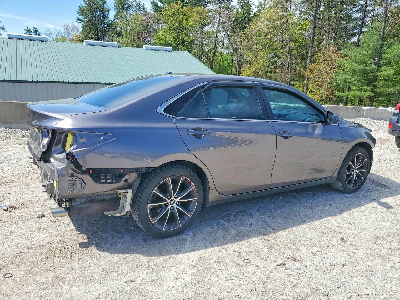 2016 TOYOTA CAMRY