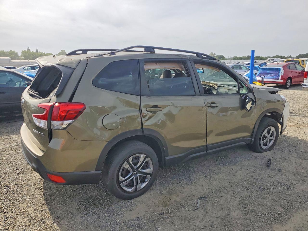 2023 SUBARU FORESTER
