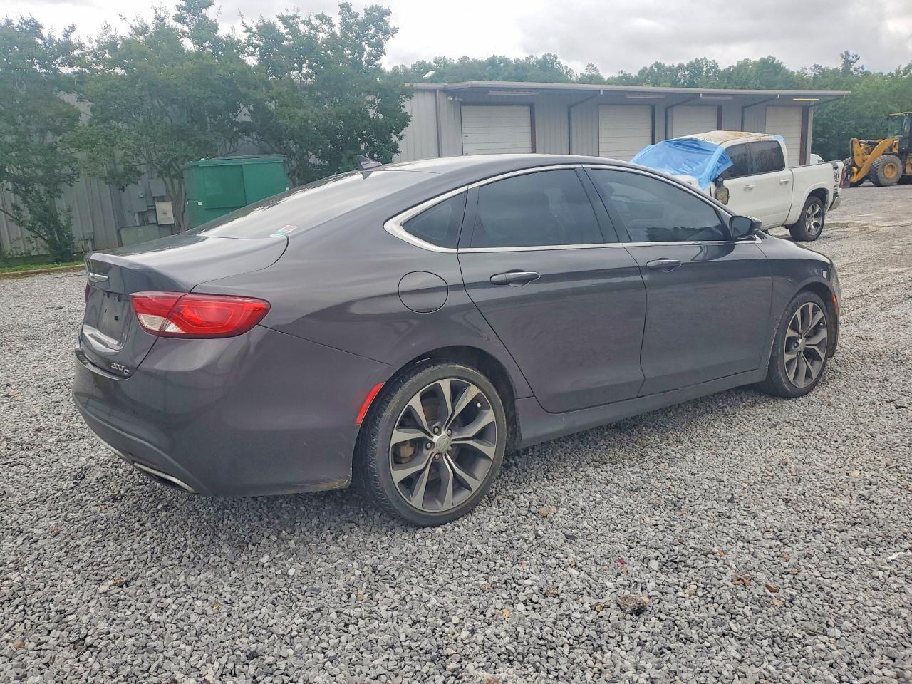2015 CHRYSLER 200