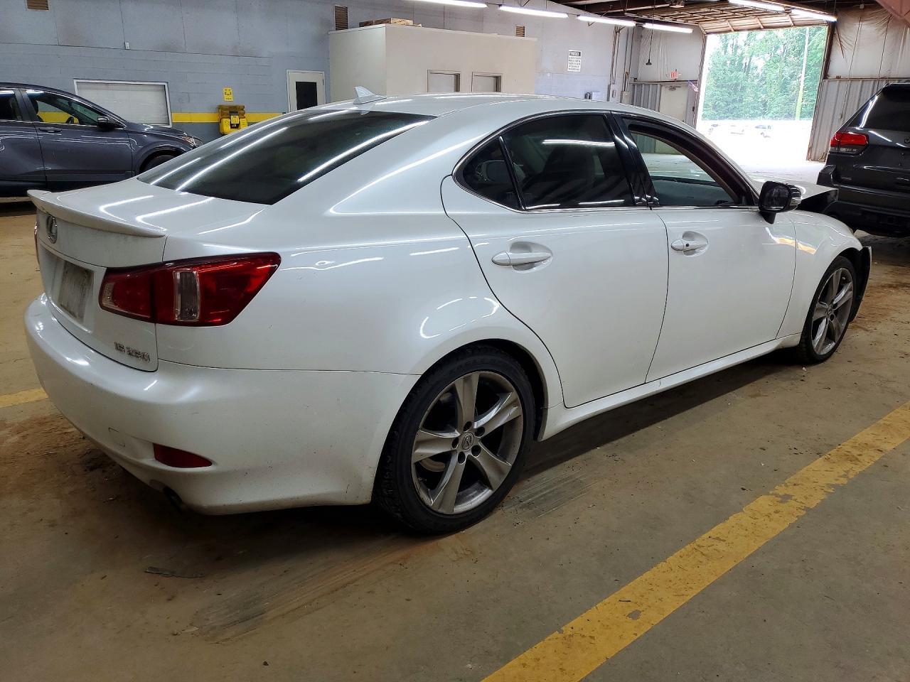 2011 LEXUS IS 250