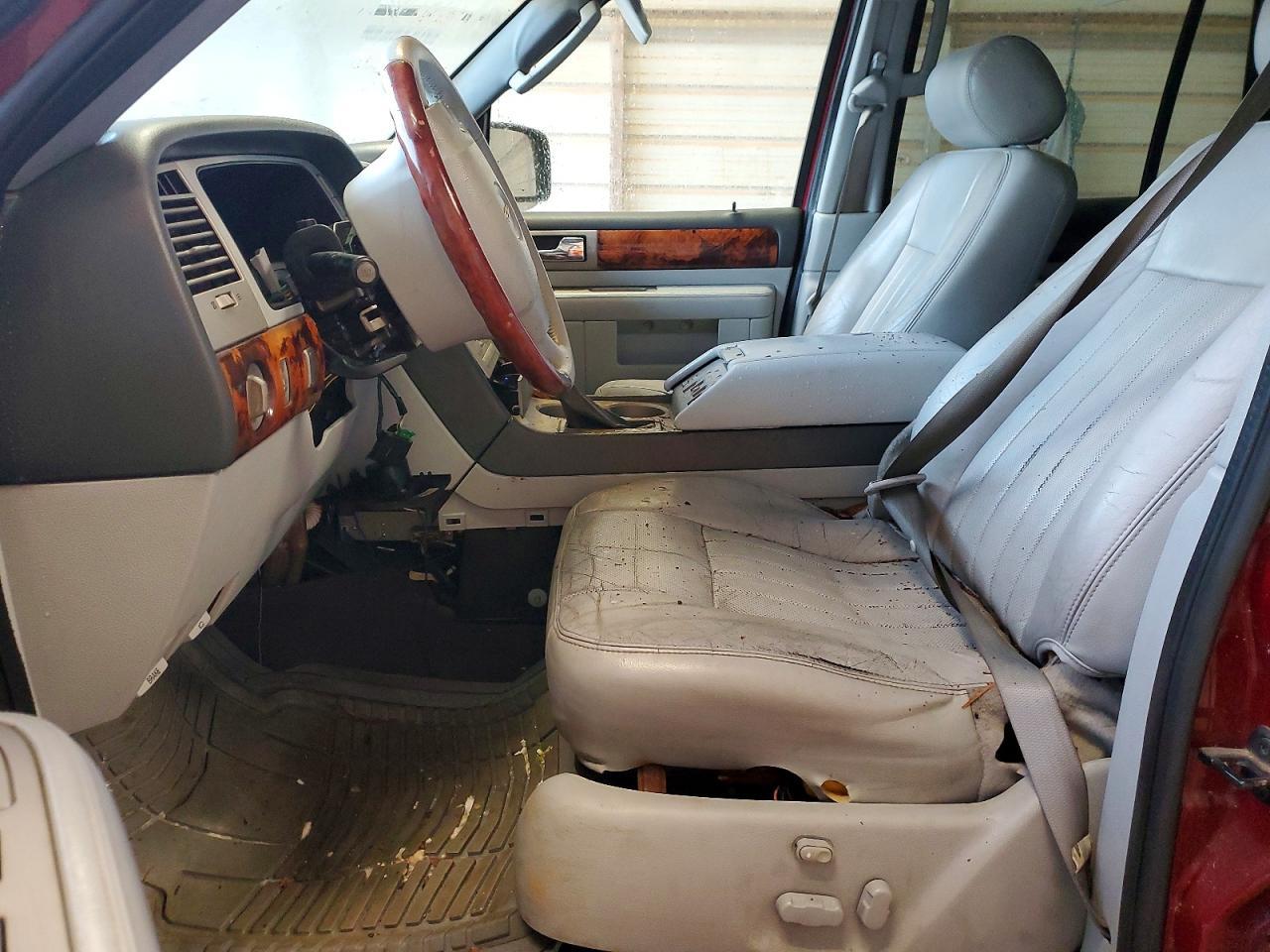 2004 LINCOLN Navigator
