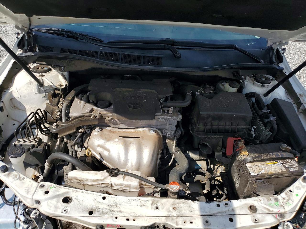 2016 TOYOTA CAMRY