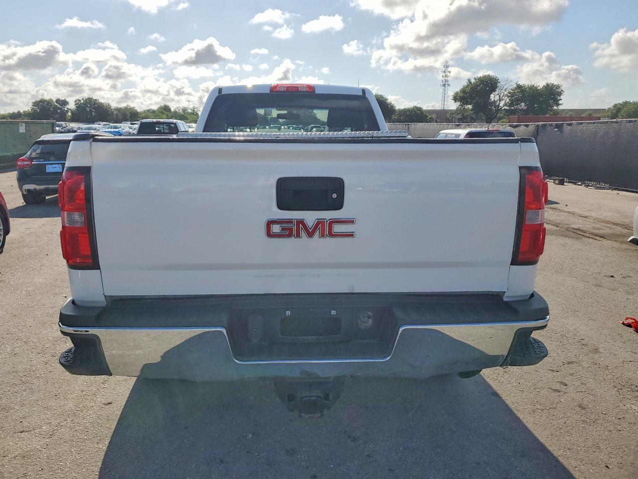 2016 GMC Sierra