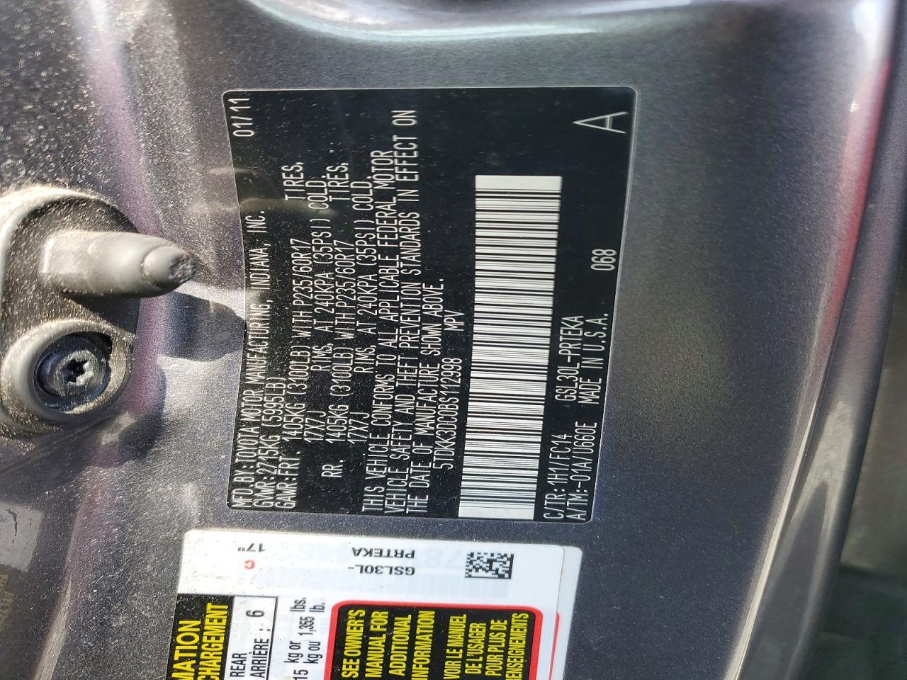 2011 TOYOTA SIENNA