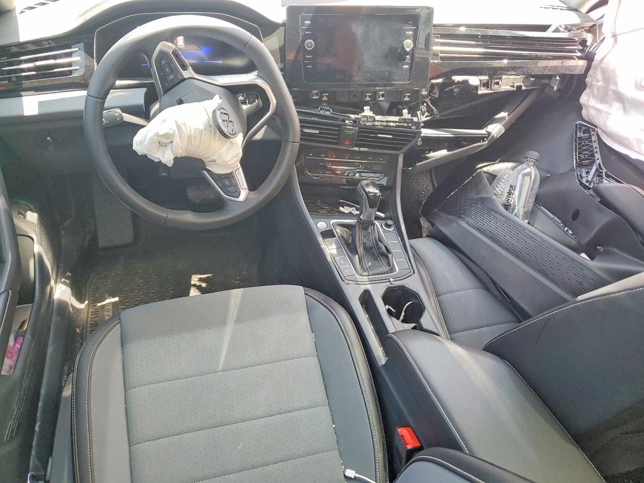2025 VOLKSWAGEN JETTA