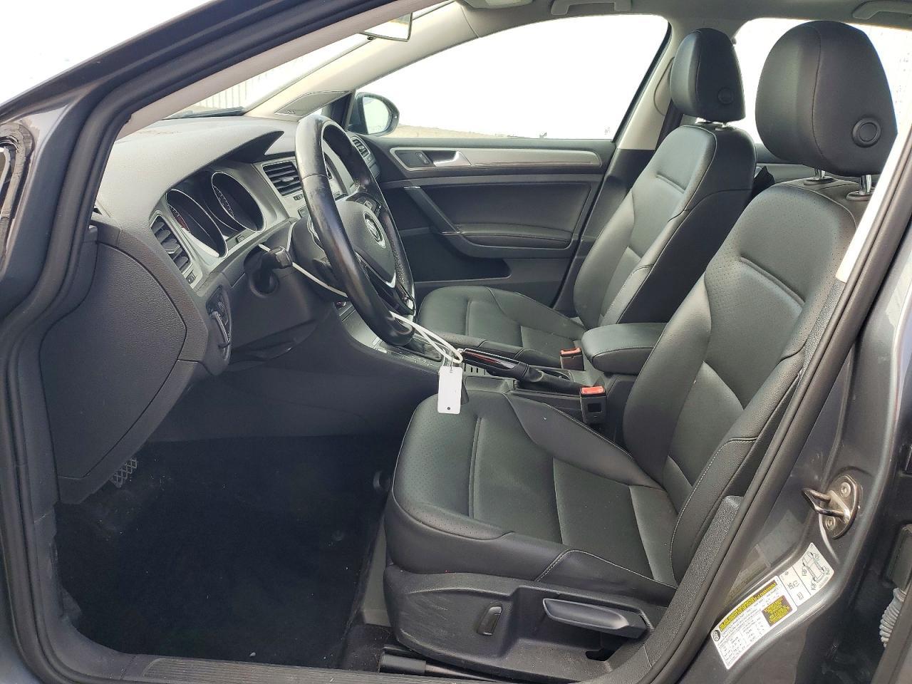 2016 VOLKSWAGEN GOLF