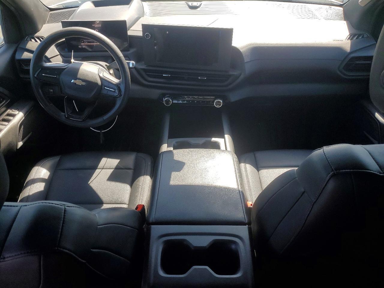 2024 CHEVROLET Silverado