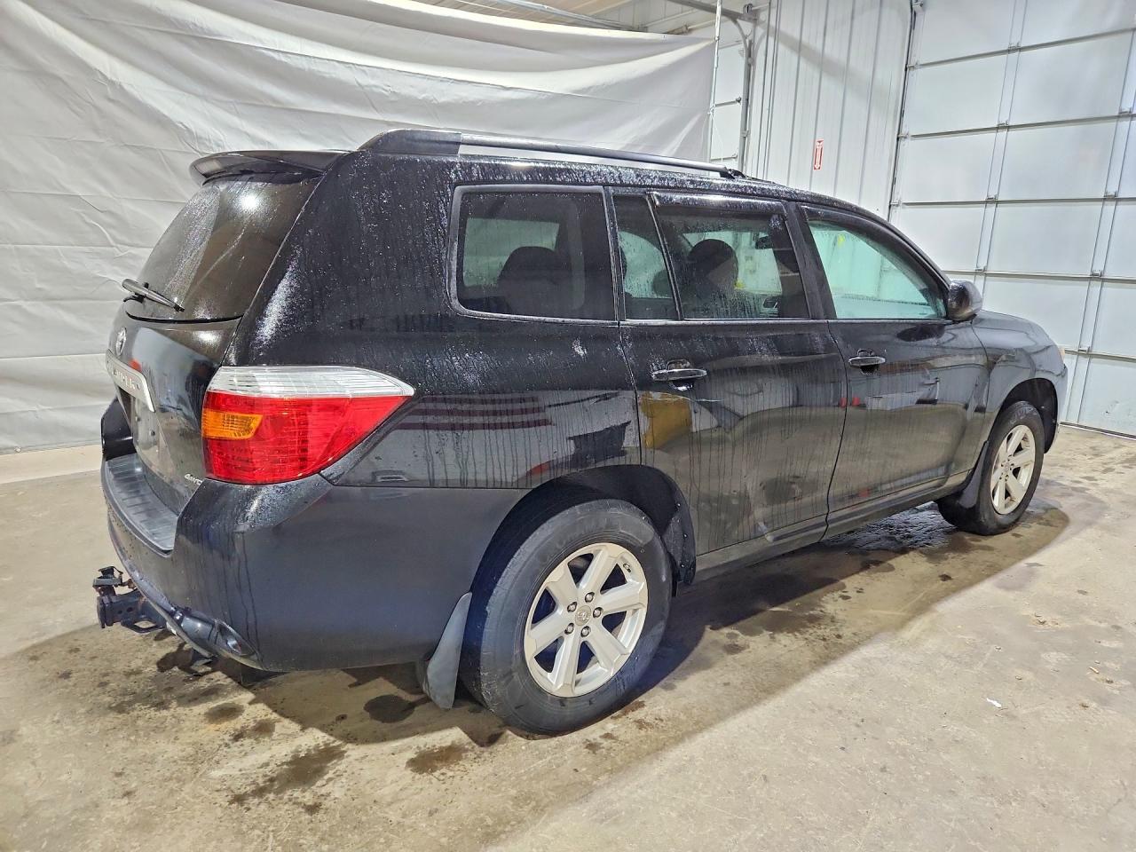 2010 TOYOTA HIGHLANDER