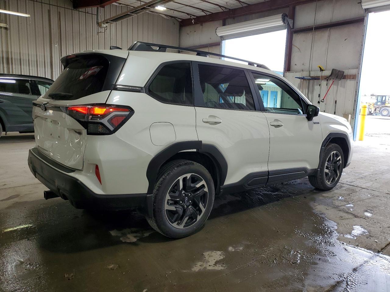 2025 SUBARU FORESTER