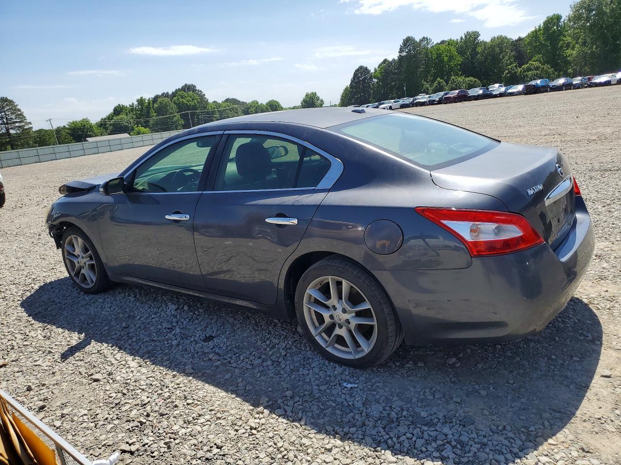 2010 NISSAN Maxima