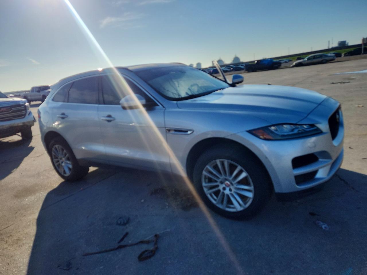 2018 JAGUAR F-Pace