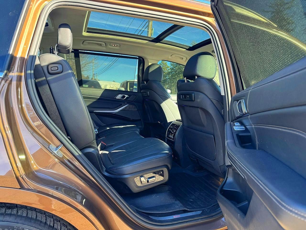 2020 BMW X7