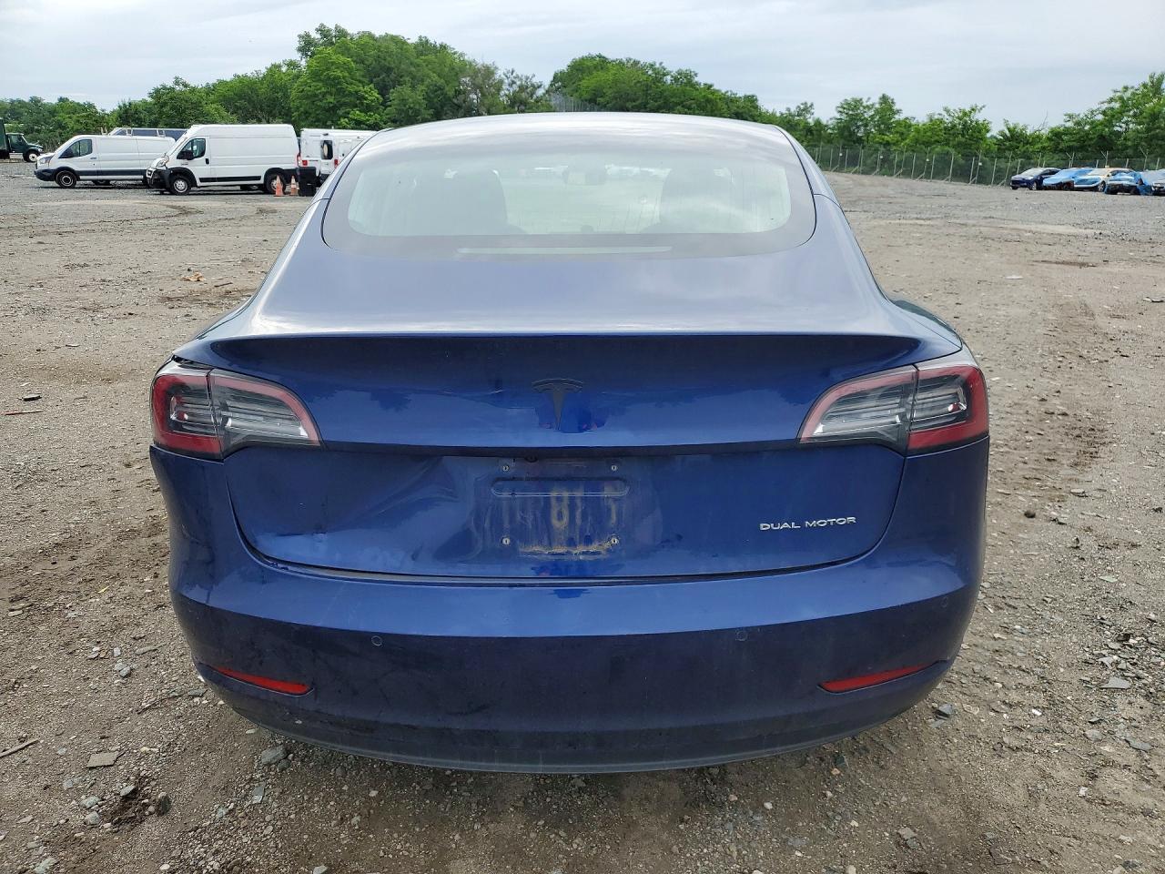 2018 TESLA MODEL 3
