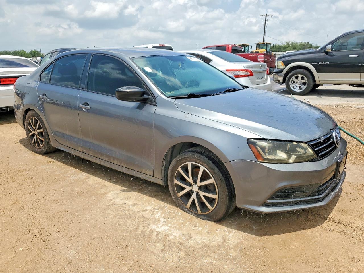 2016 VOLKSWAGEN JETTA