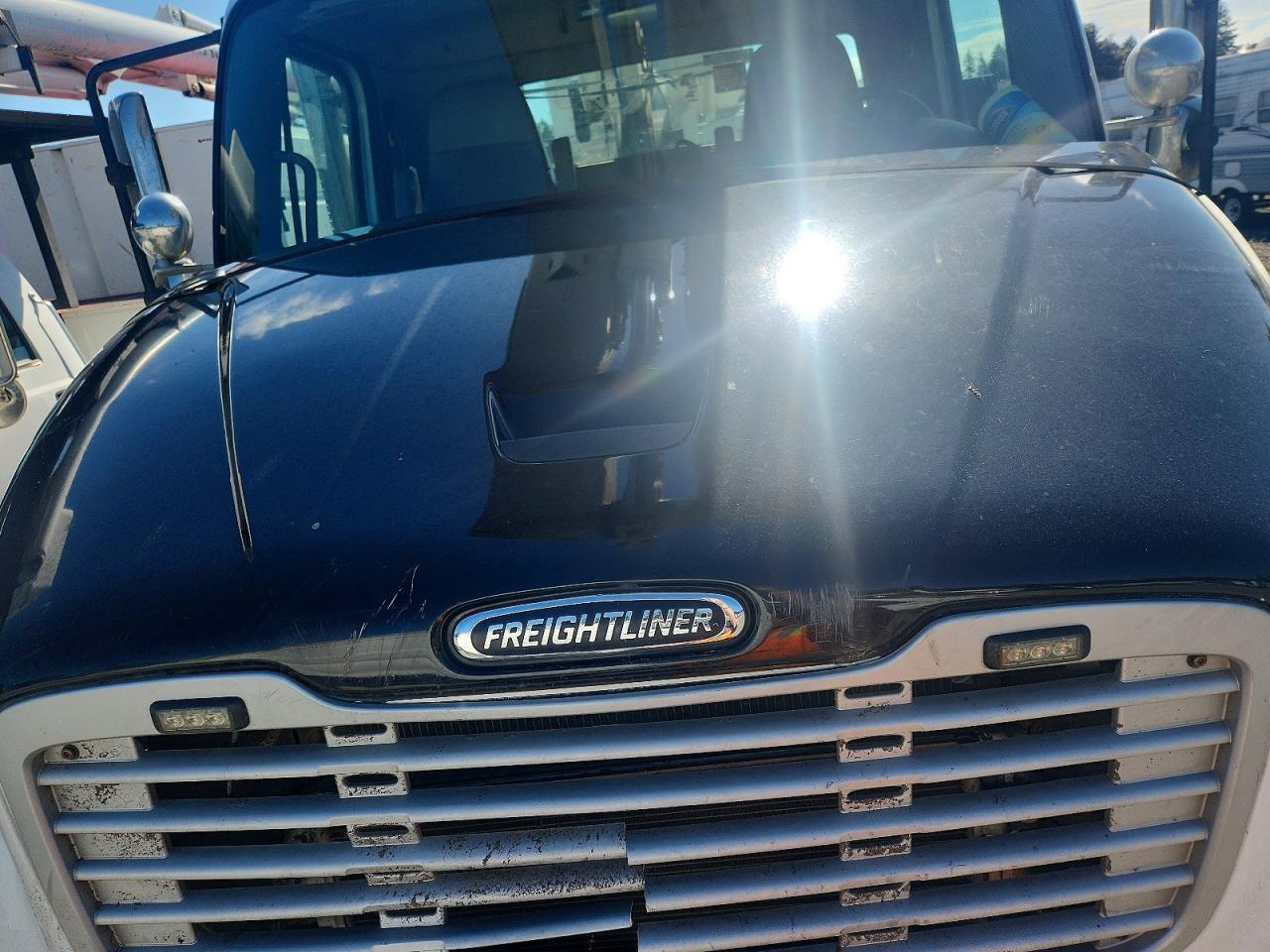 2016 FREIGHTLINER M2 106