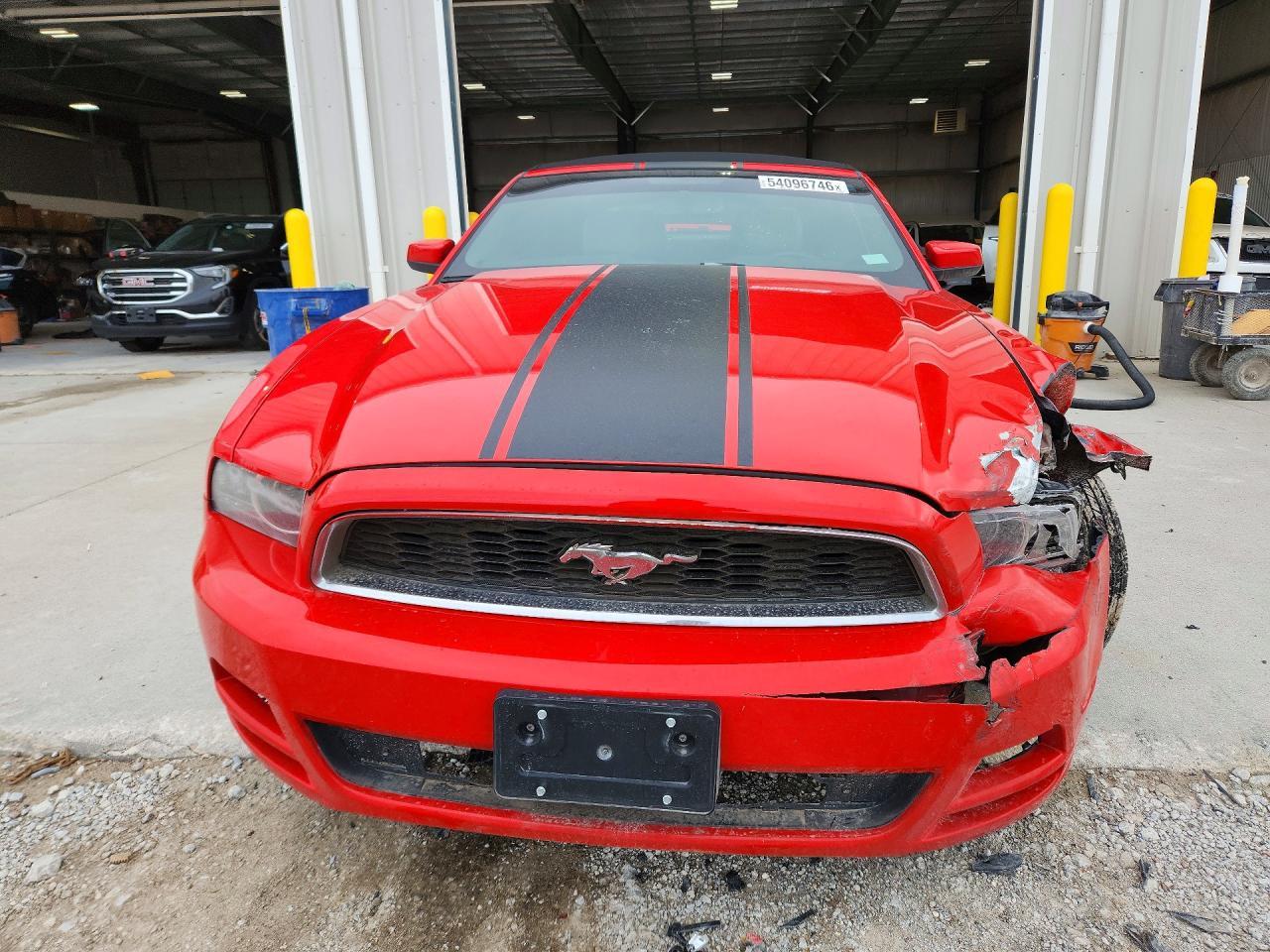 2013 FORD MUSTANG