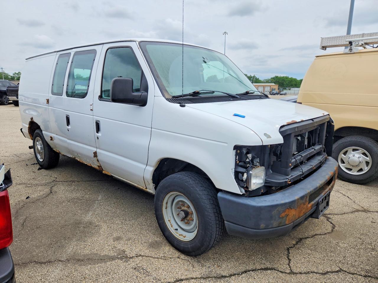 2013 FORD ECONOLINE