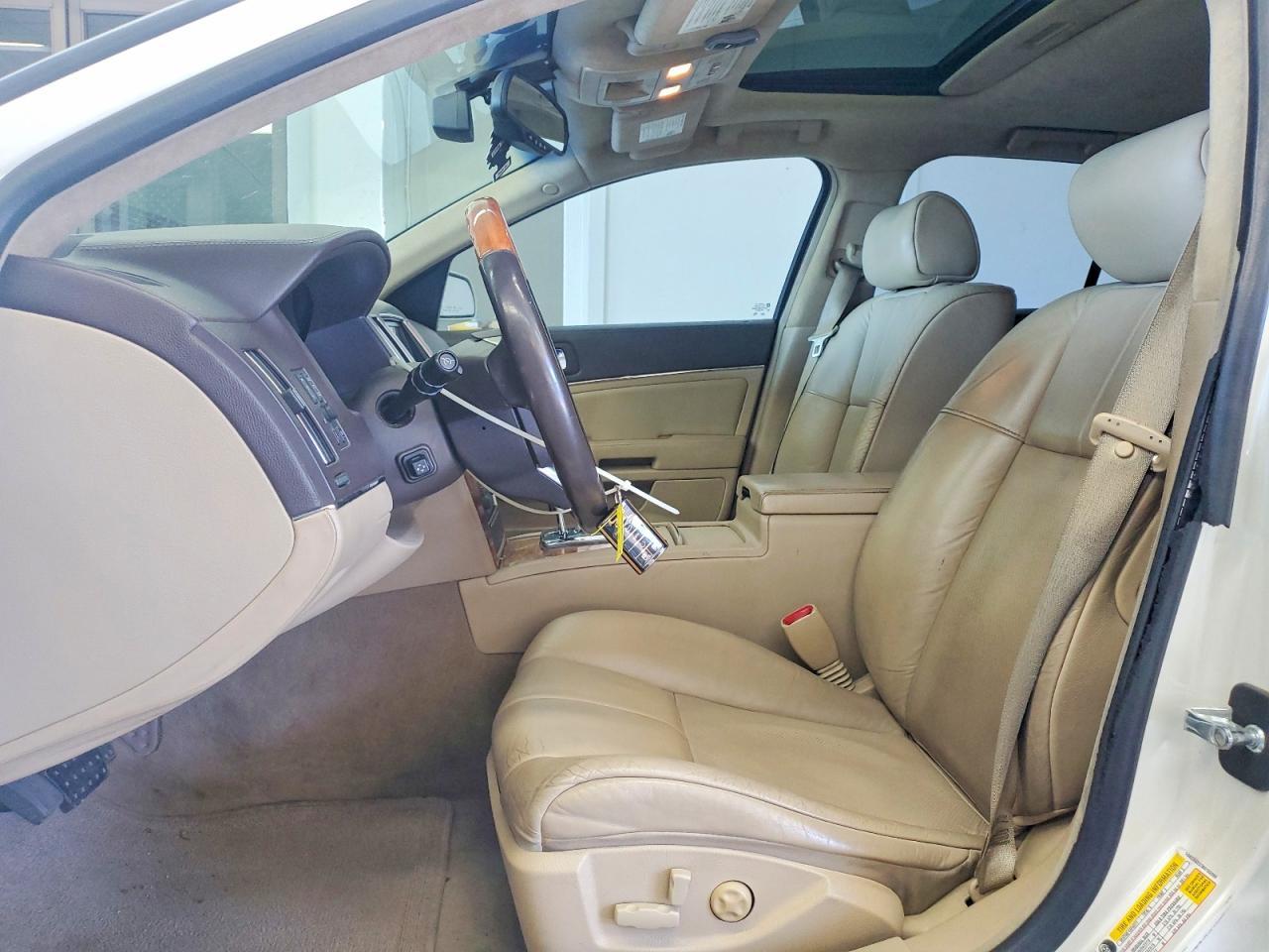 2011 CADILLAC STS