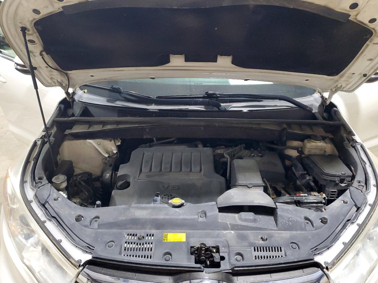 2014 TOYOTA HIGHLANDER