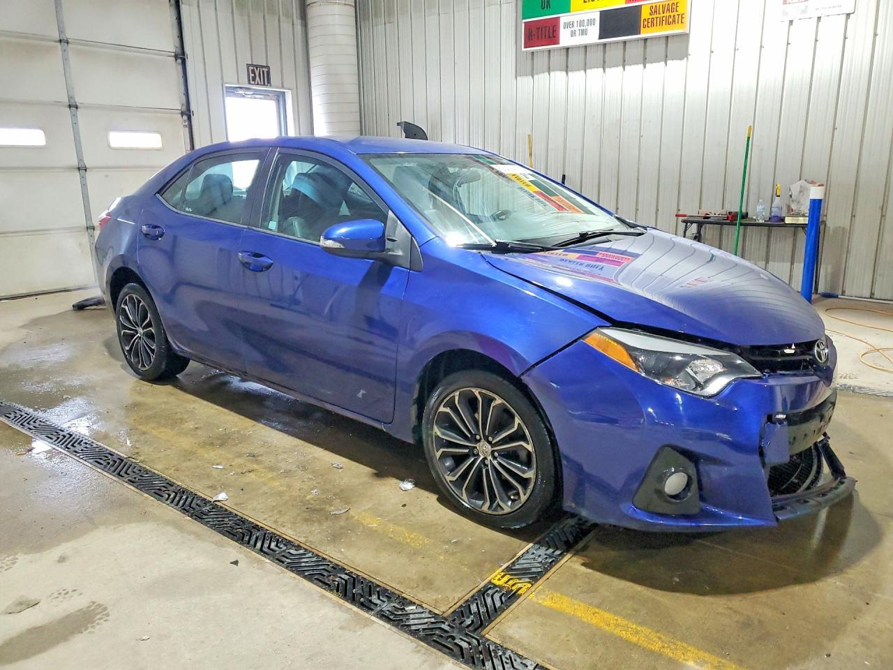 2015 TOYOTA COROLLA