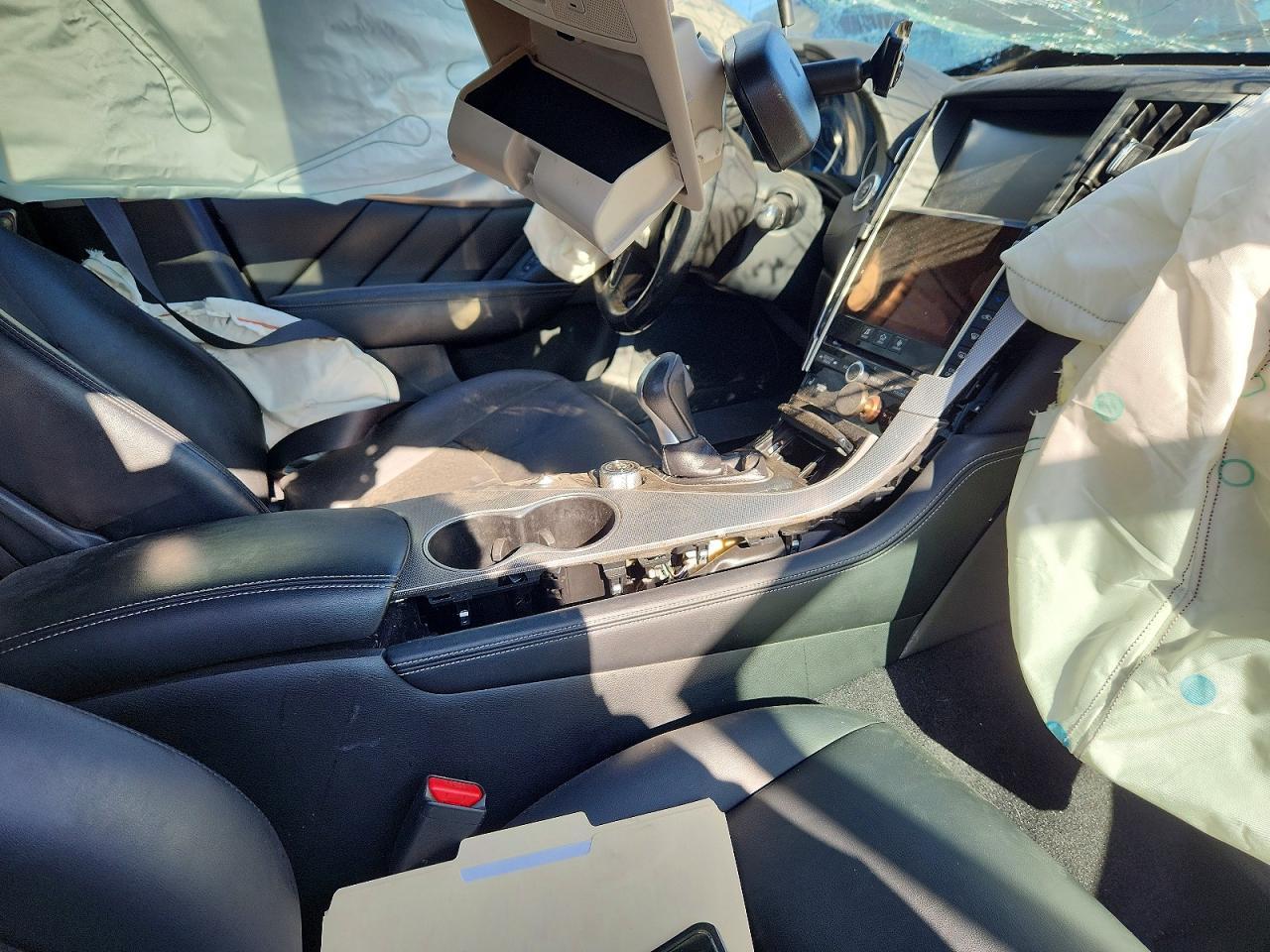 2015 INFINITI Q50