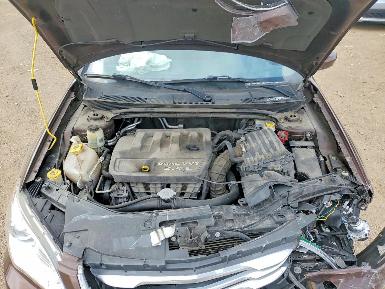 2013 CHRYSLER 200