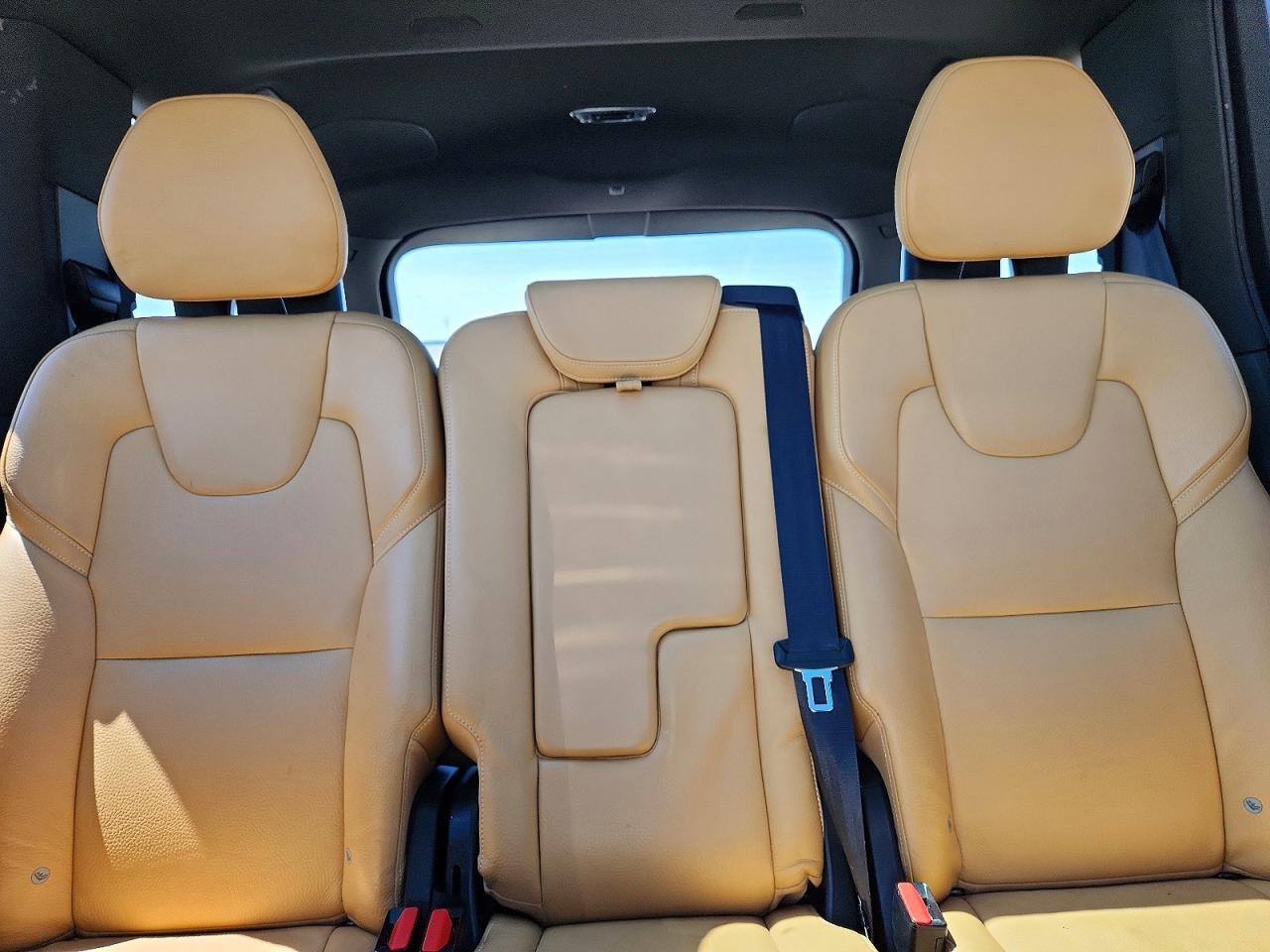 2018 VOLVO XC90