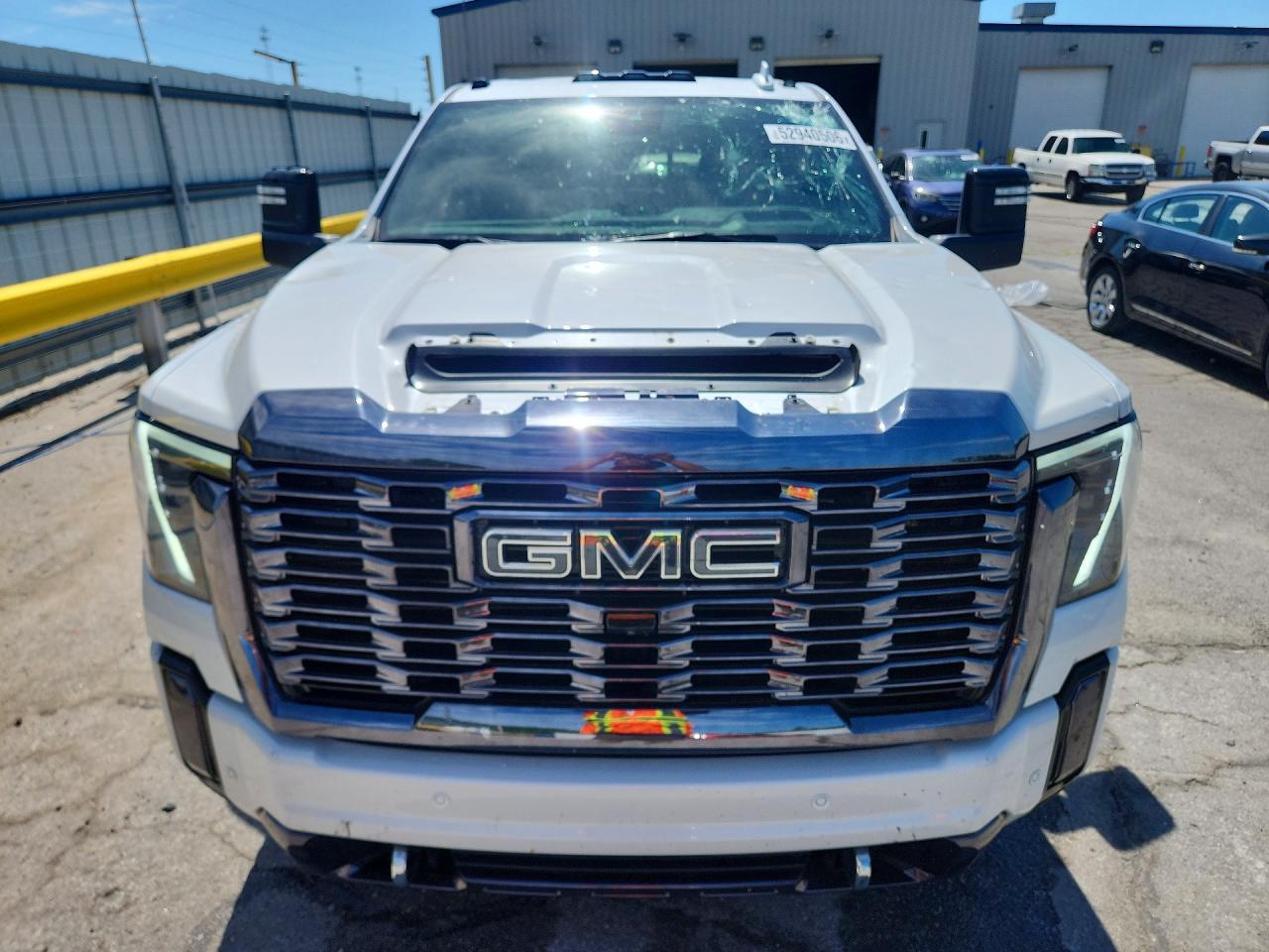 2024 GMC Sierra