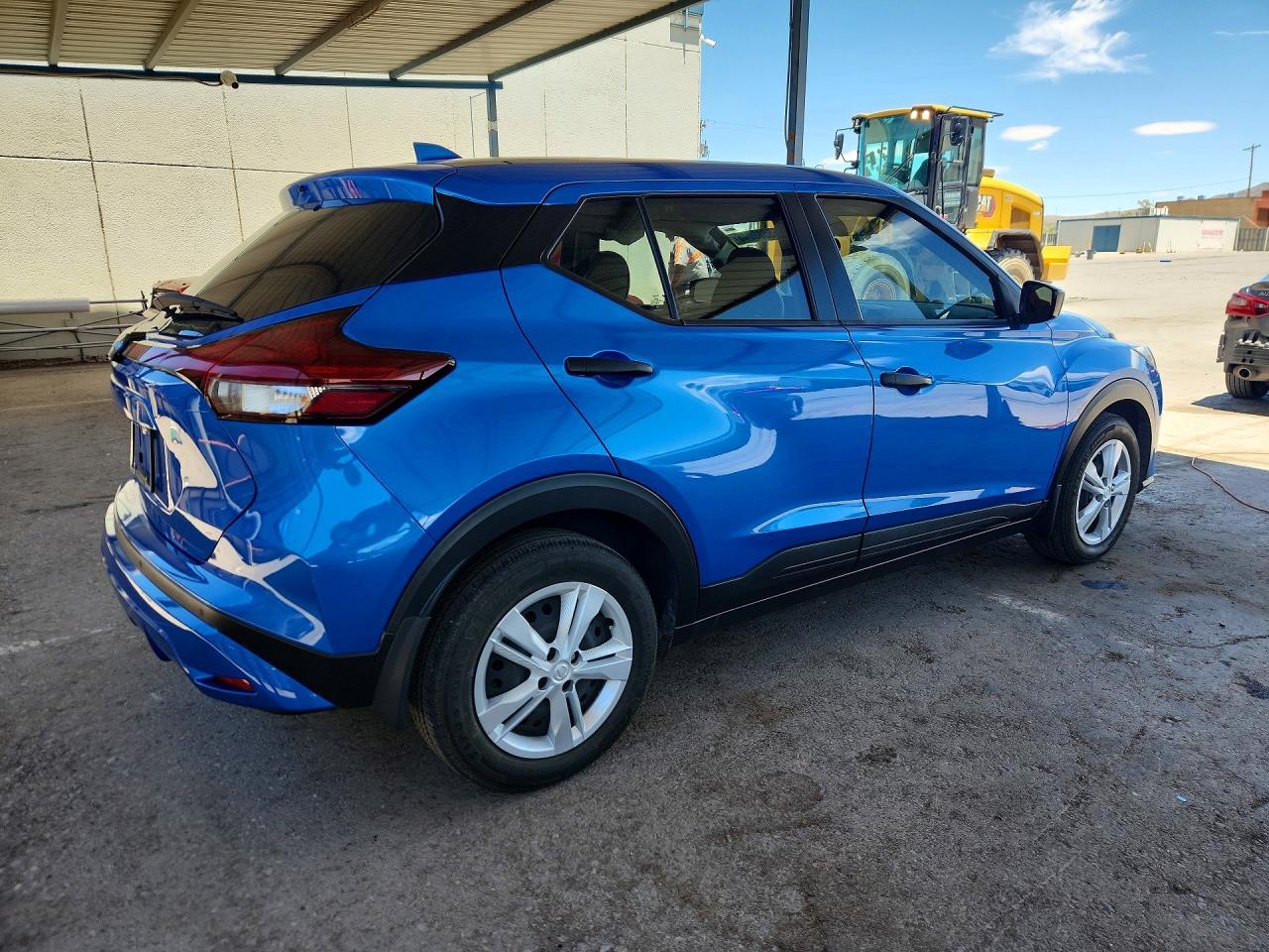 2024 NISSAN KICKS