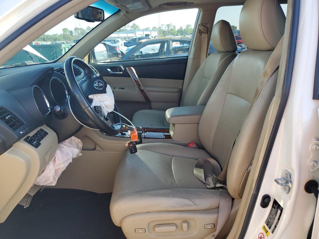 2012 TOYOTA HIGHLANDER