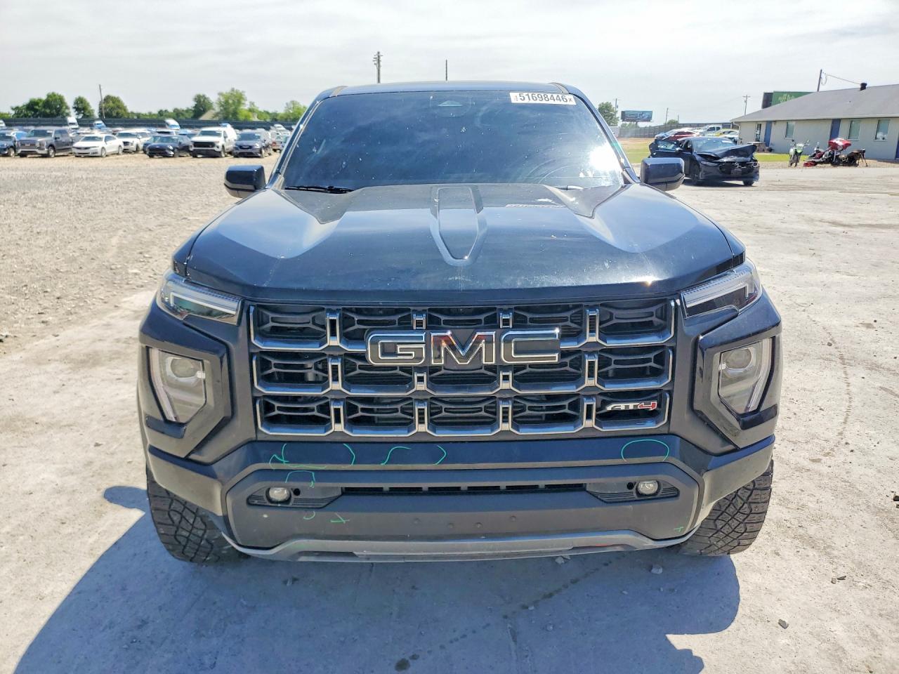 2024 GMC CANYON