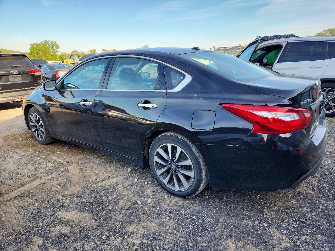 2017 NISSAN ALTIMA